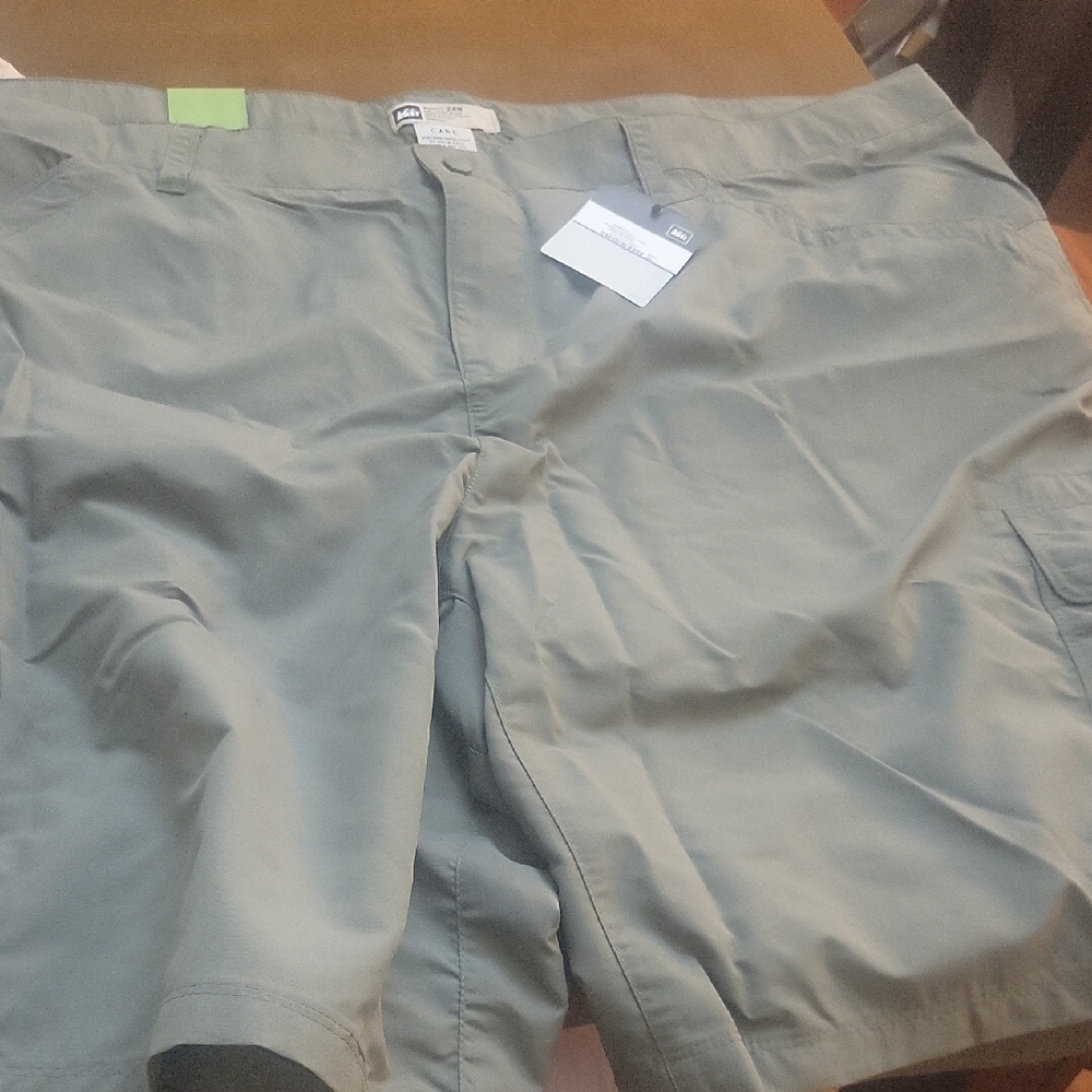REI Sahara 10in short